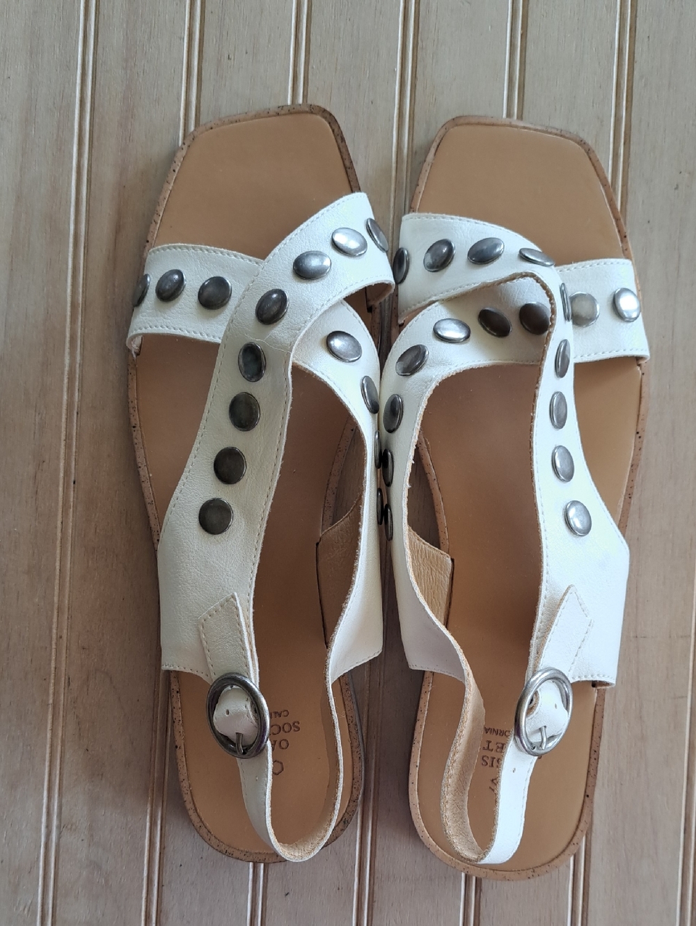 Oasis Society White Studded Leather T-Strap Square Toe Flat Sandals Y2k Trendy